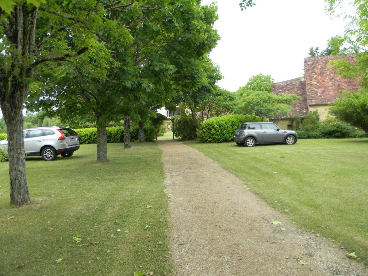 La Ferme De L'Embellie Gites Et Chambres D'Hotes Le Buisson-de-Cadouin Exterior foto