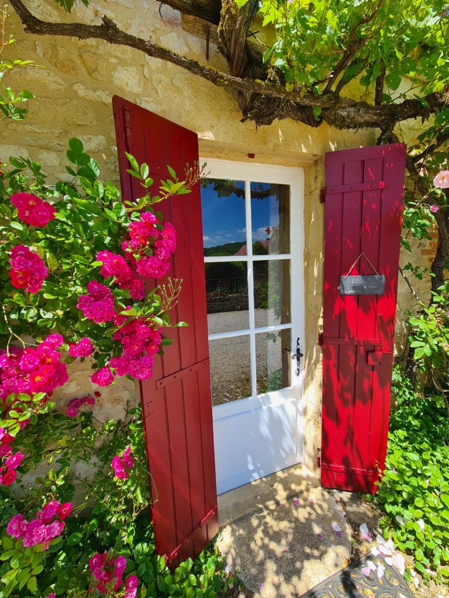 La Ferme De L'Embellie Gites Et Chambres D'Hotes Le Buisson-de-Cadouin Exterior foto